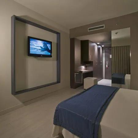 Mediterráneo Park Hotel 4*